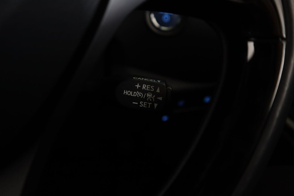 Used Toyota C-HR 2023 for sale - 78145337: Photo 47