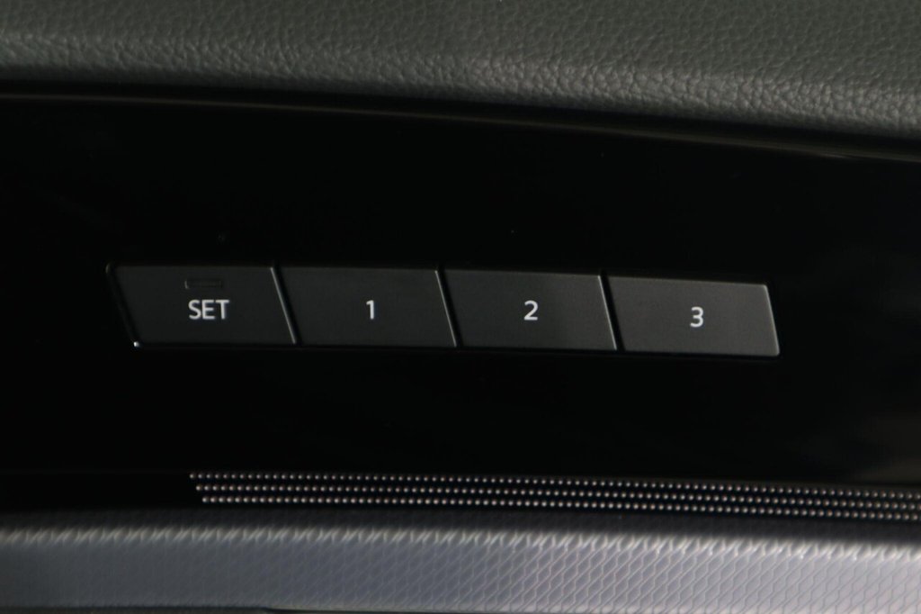 Used Volkswagen Touareg 2023 for sale - 77250267: Photo 25