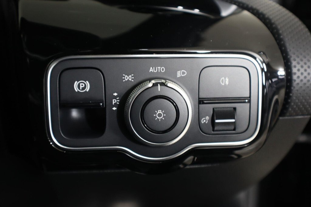 Used Mercedes-Benz A-Class 2020 for sale - 76914789: Photo 23