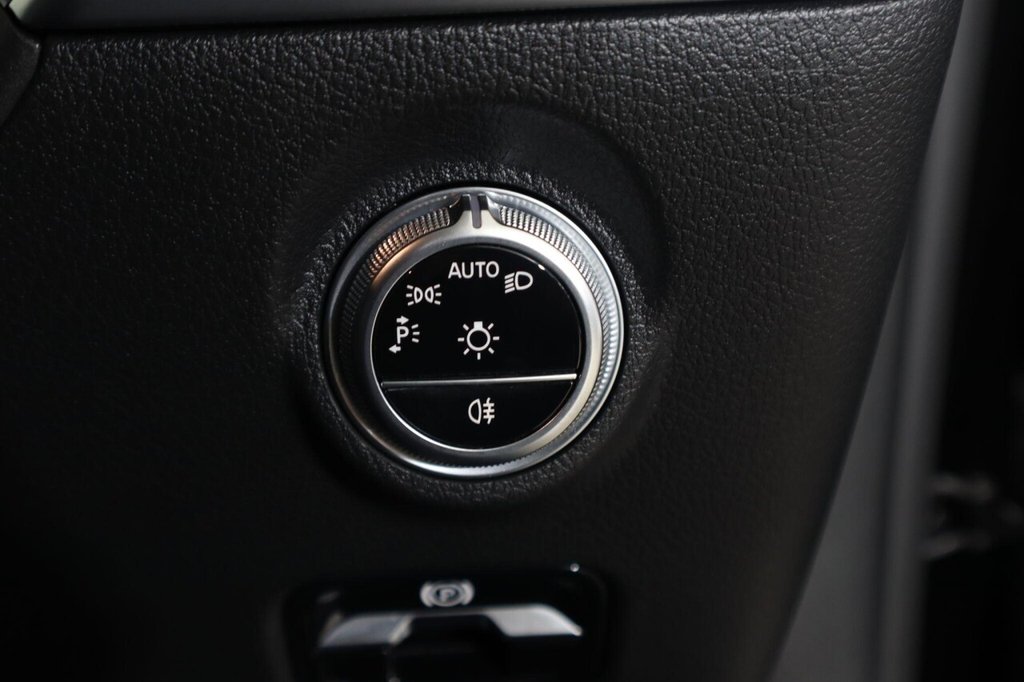 Used Mercedes-Benz C Class 2022 for sale - 77157786: Photo 23