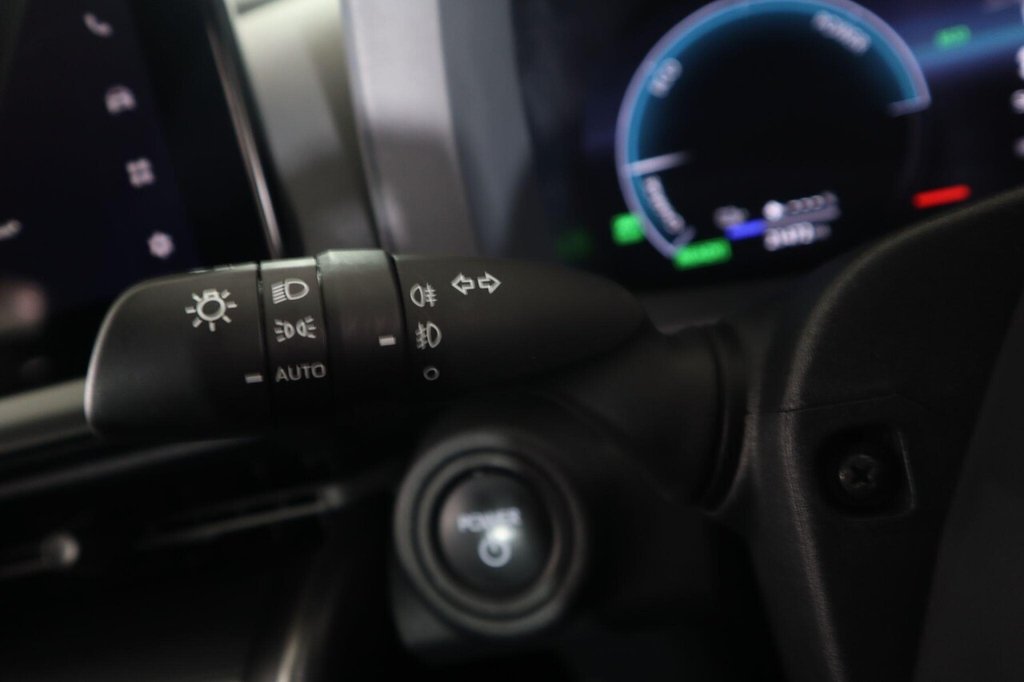 Used Toyota C-HR 2024 for sale - 77153626: Photo 20