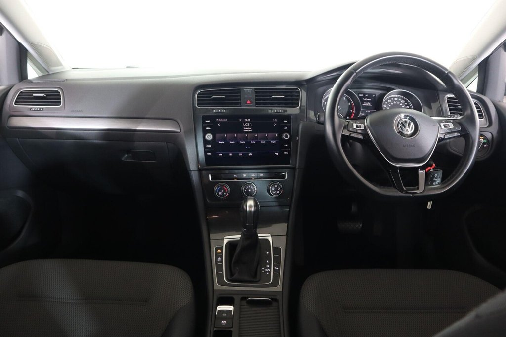 Used Volkswagen Golf 2018 for sale - 76632470: Photo 12