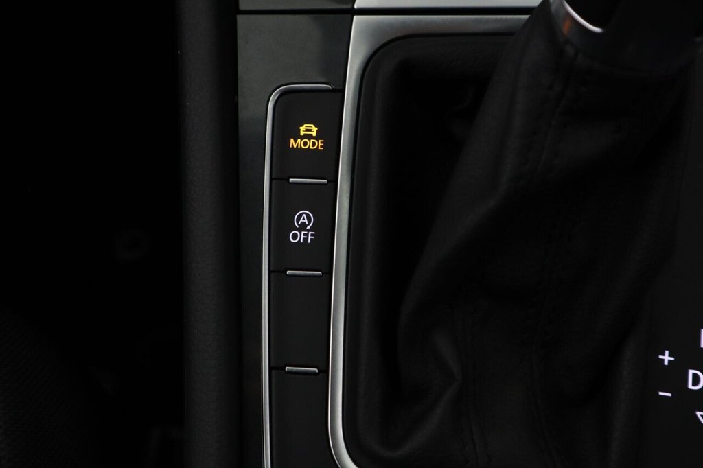 Used Volkswagen Golf 2018 for sale - 76632470: Photo 21