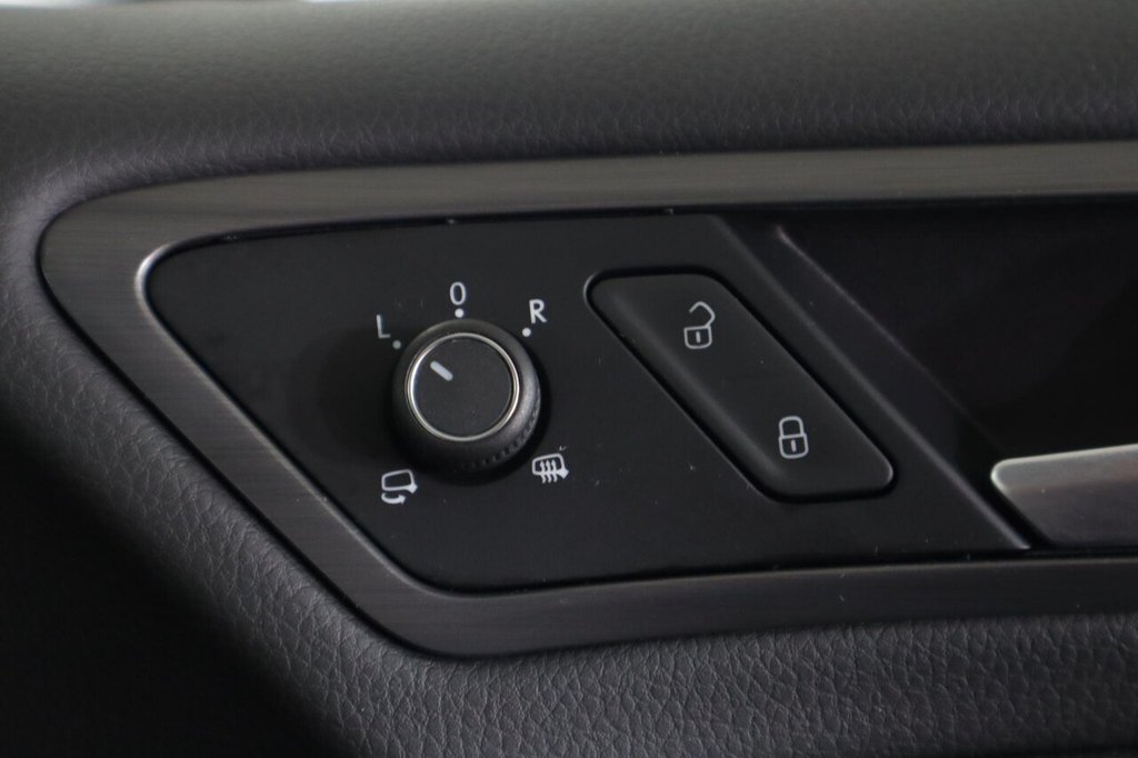 Used Volkswagen Golf 2018 for sale - 76632470: Photo 25