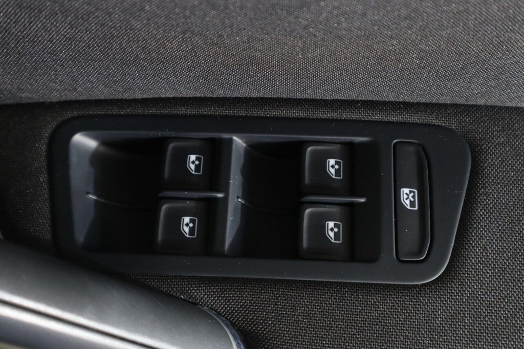 Used Volkswagen Golf 2018 for sale - 76632470: Photo 26