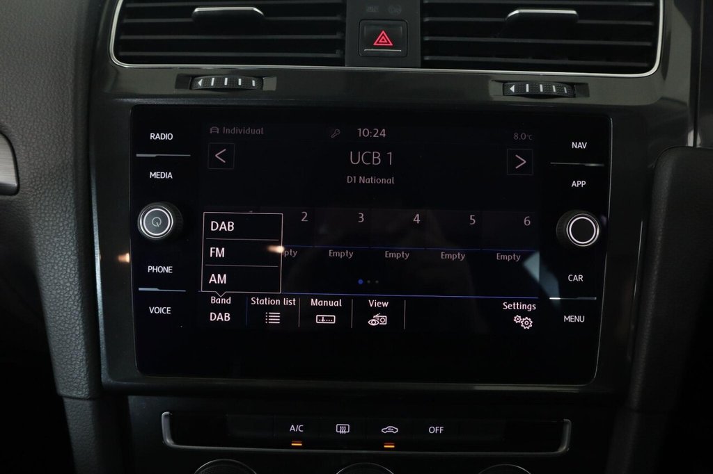 Used Volkswagen Golf 2018 for sale - 76632470: Photo 33