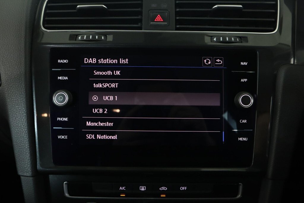 Used Volkswagen Golf 2018 for sale - 76632470: Photo 34