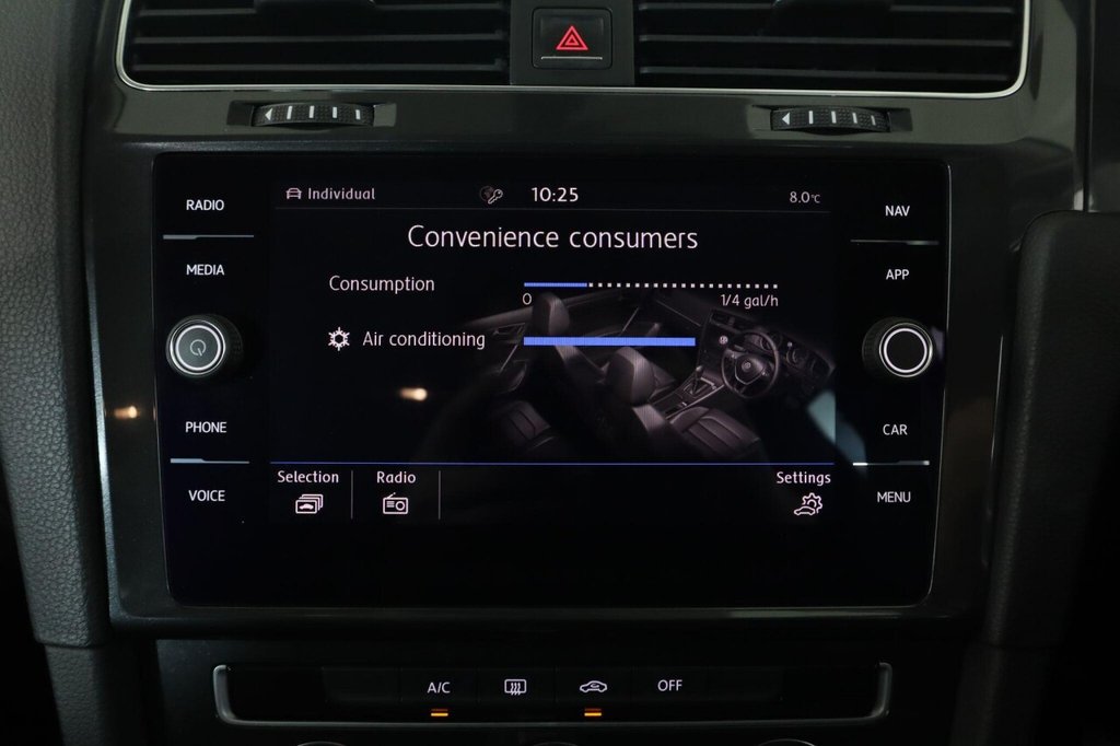 Used Volkswagen Golf 2018 for sale - 76632470: Photo 42