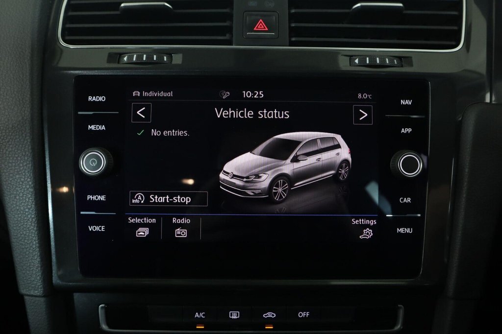 Used Volkswagen Golf 2018 for sale - 76632470: Photo 45