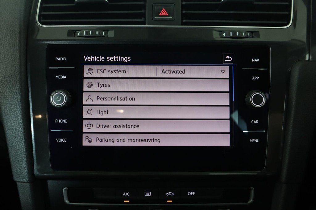 Used Volkswagen Golf 2018 for sale - 76632470: Photo 46