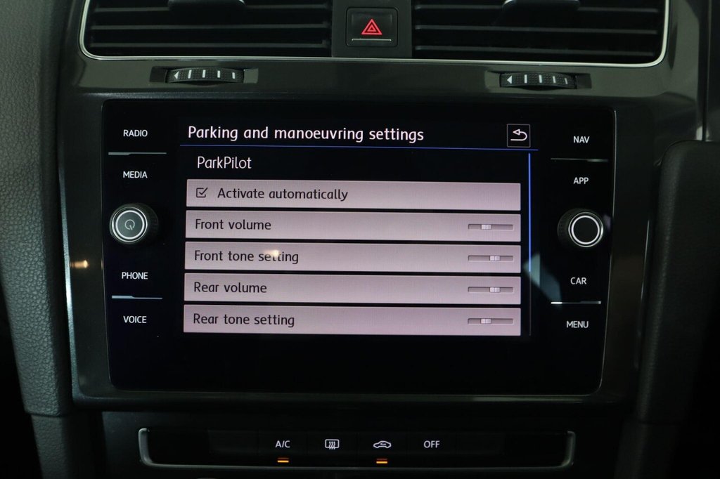 Used Volkswagen Golf 2018 for sale - 76632470: Photo 48