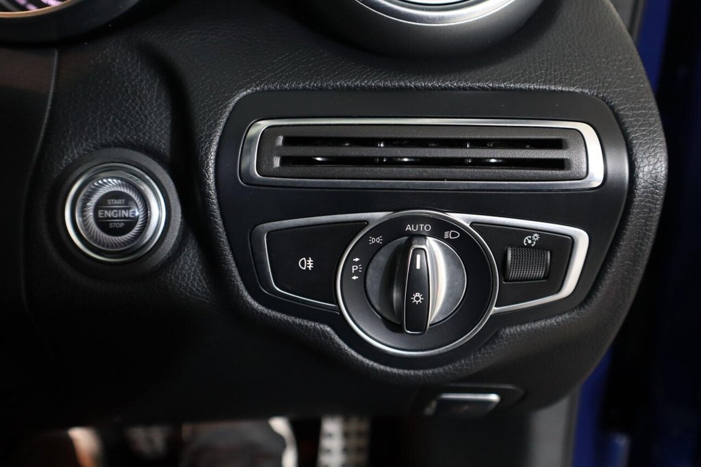 Used Mercedes-Benz C Class 2019 for sale - 76582903: Photo 25