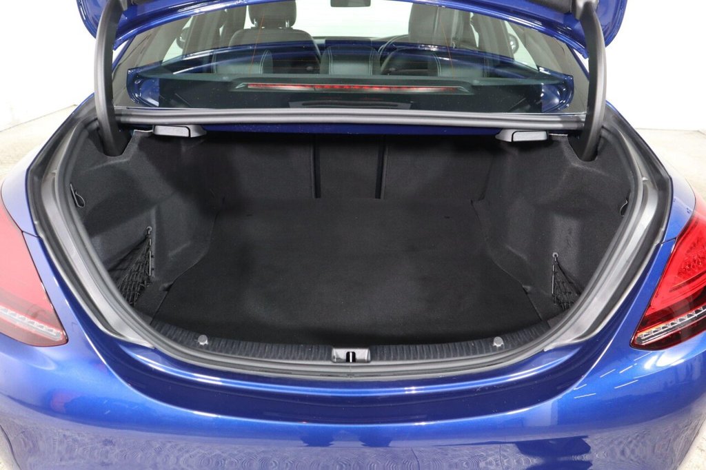 Used Mercedes-Benz C Class 2019 for sale - 76582903: Photo 28