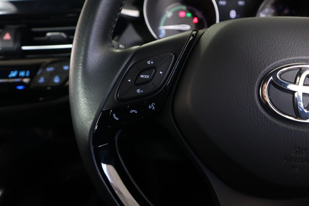 Used Toyota C-HR 2023 for sale - 78154113: Photo 18