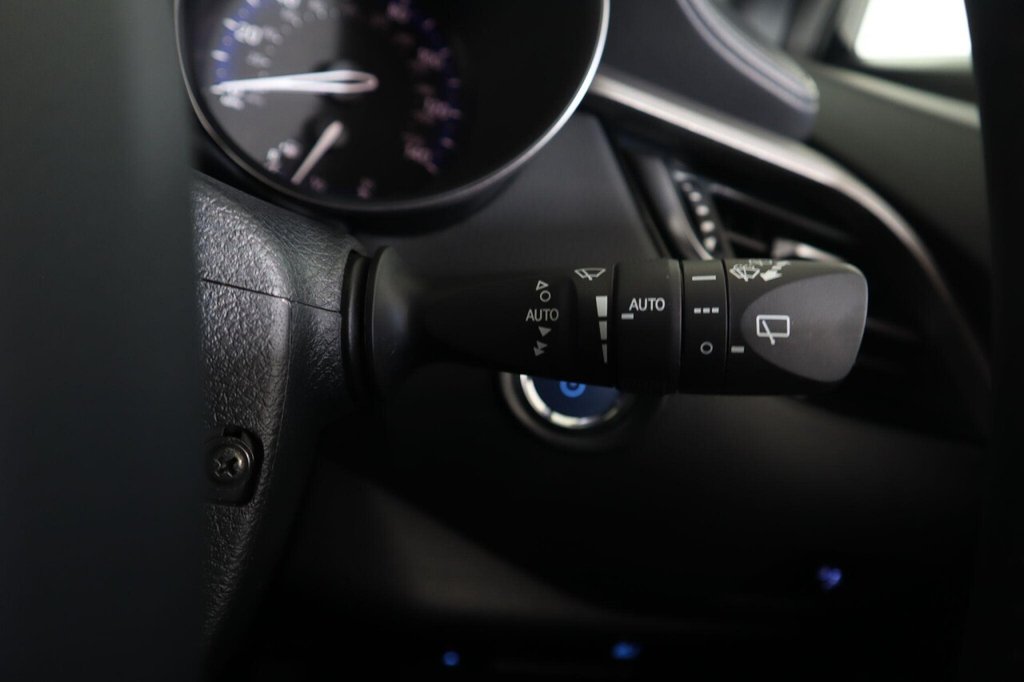 Used Toyota C-HR 2023 for sale - 78154113: Photo 19