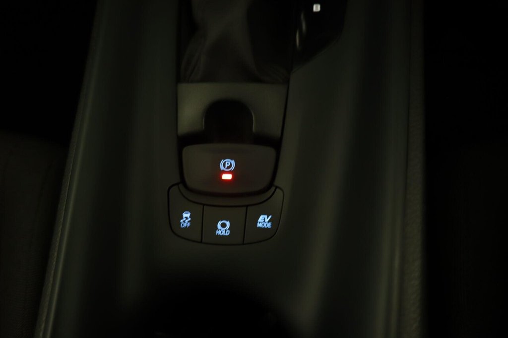 Used Toyota C-HR 2023 for sale - 78154113: Photo 21