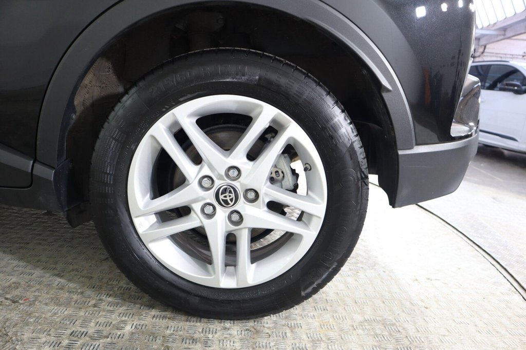 Used Toyota C-HR 2023 for sale - 78154113: Photo 28