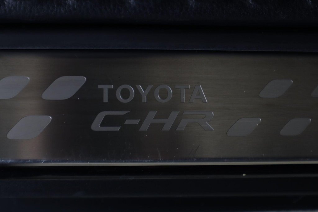 Used Toyota C-HR 2023 for sale - 78154113: Photo 39