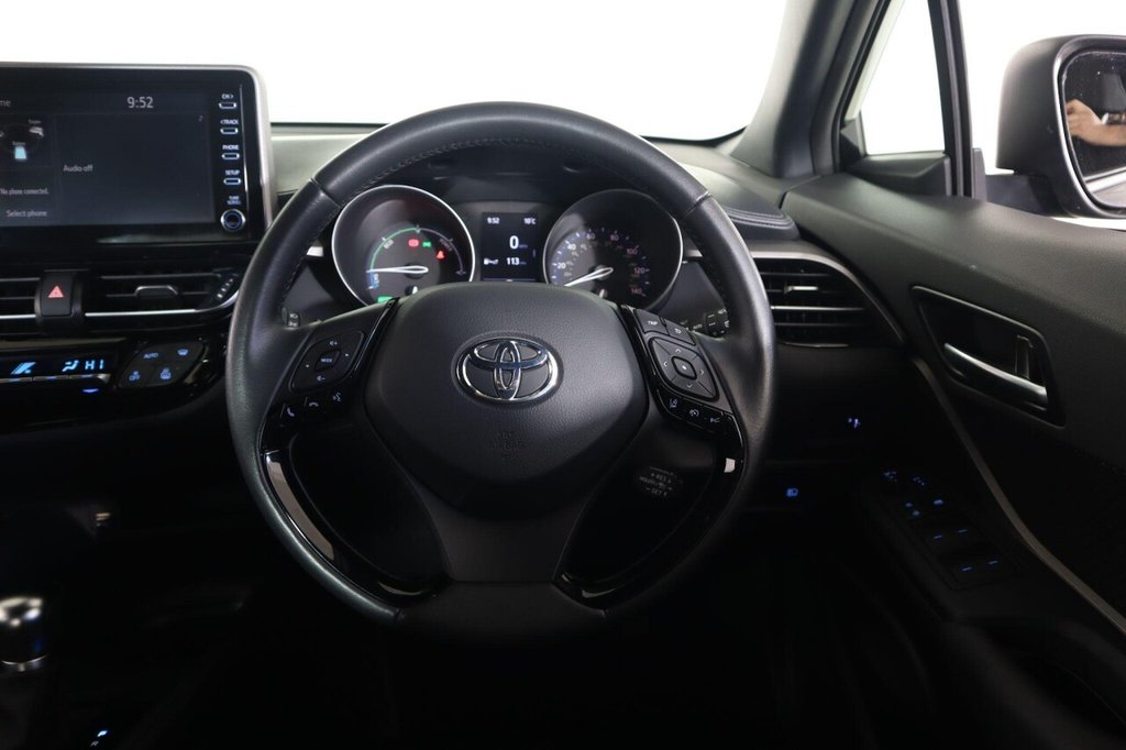 Used Toyota C-HR 2023 for sale - 78154113: Photo 41