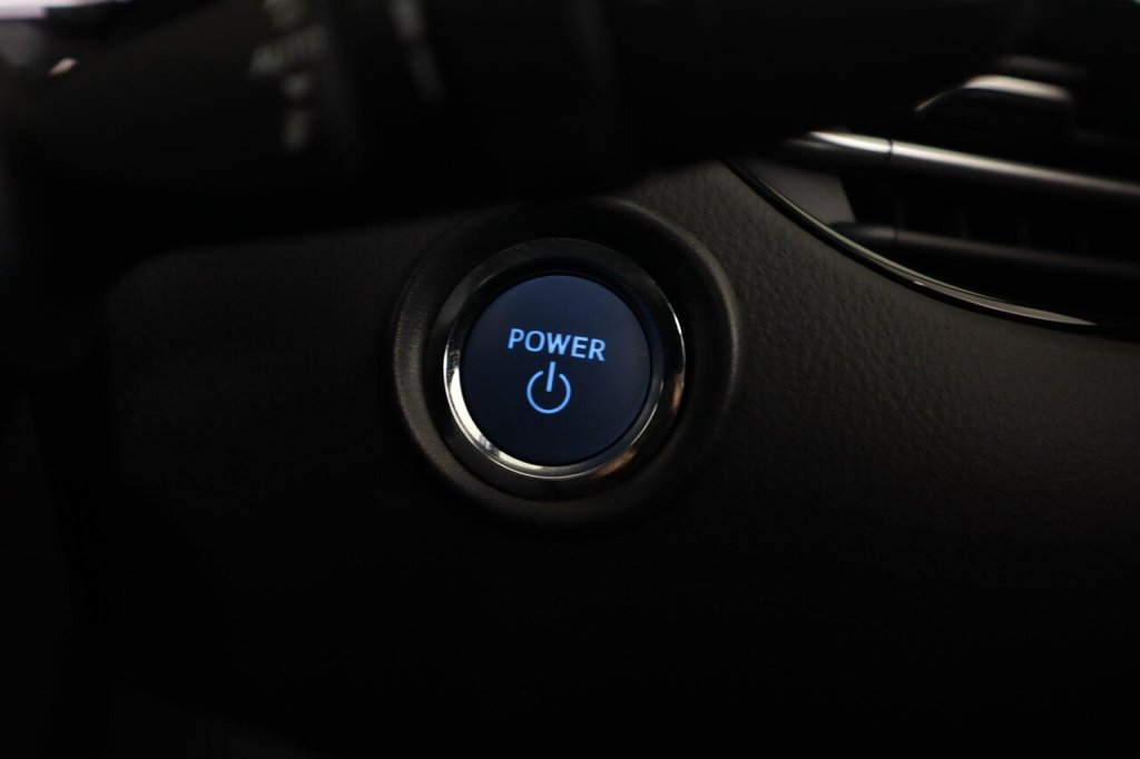 Used Toyota C-HR 2023 for sale - 78154113: Photo 47