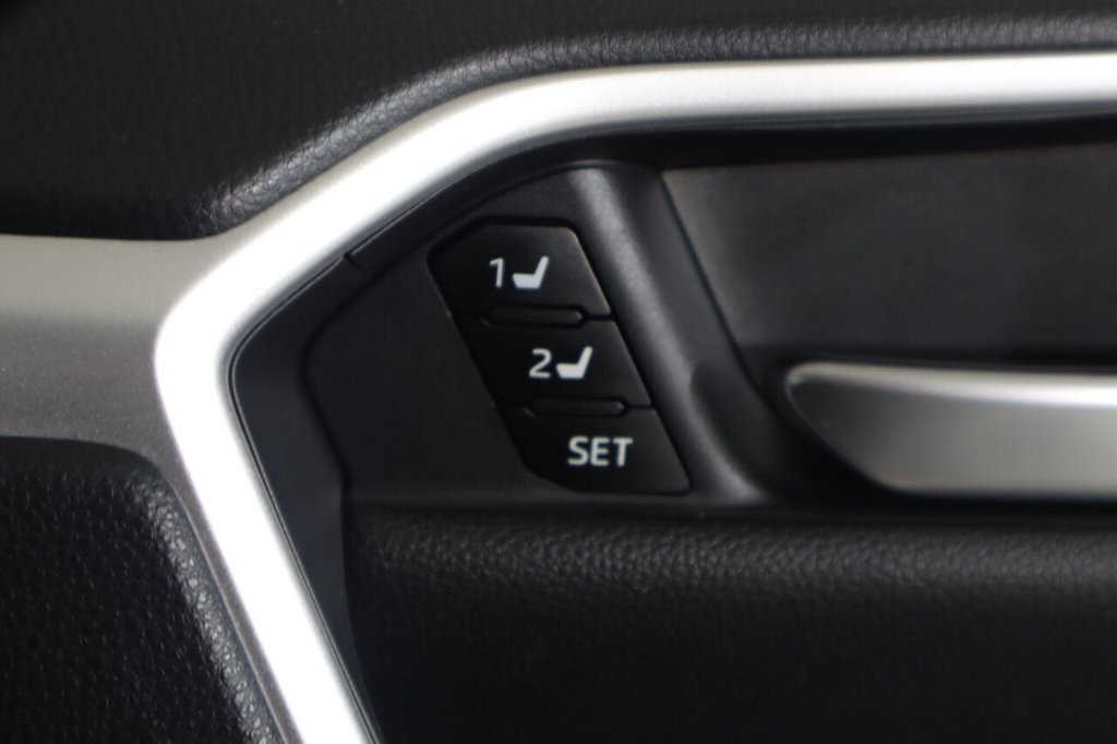 Used Toyota RAV4 2021 for sale - 77477401: Photo 26