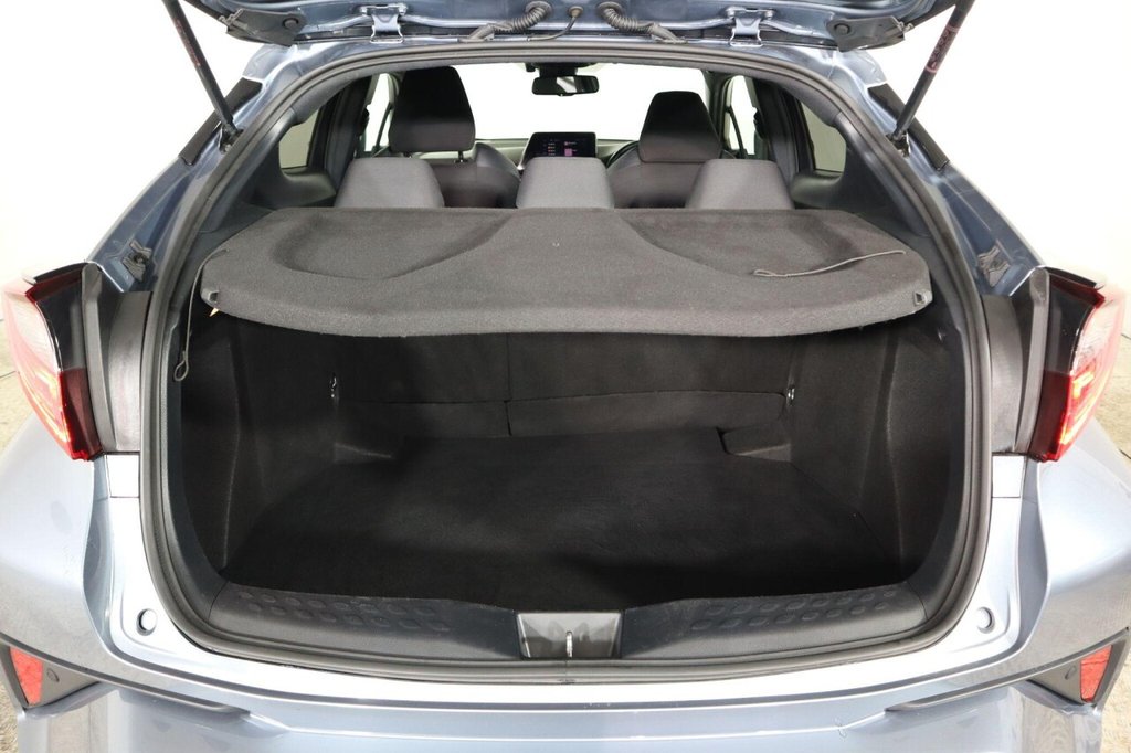 Used Toyota C-HR 2022 for sale - 76496317: Photo 48