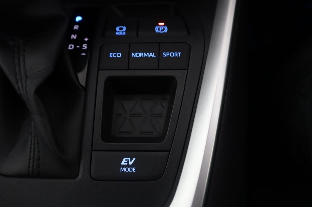 Used Toyota RAV4 2021 for sale - 77121832: Photo 25