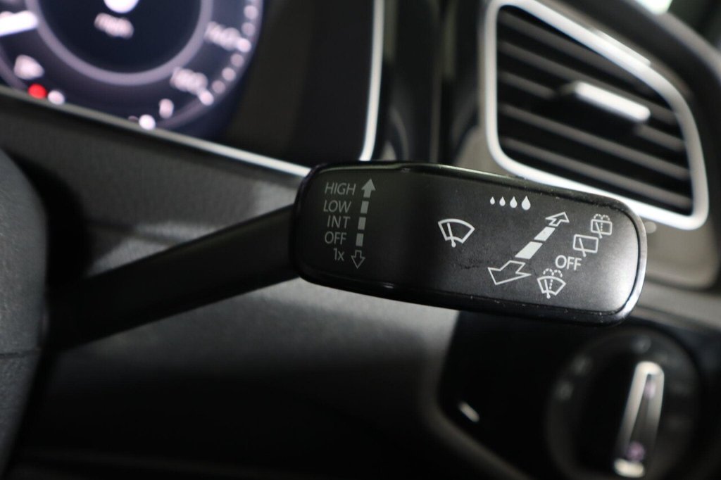 Used Volkswagen Golf 2018 for sale - 76604984: Photo 20