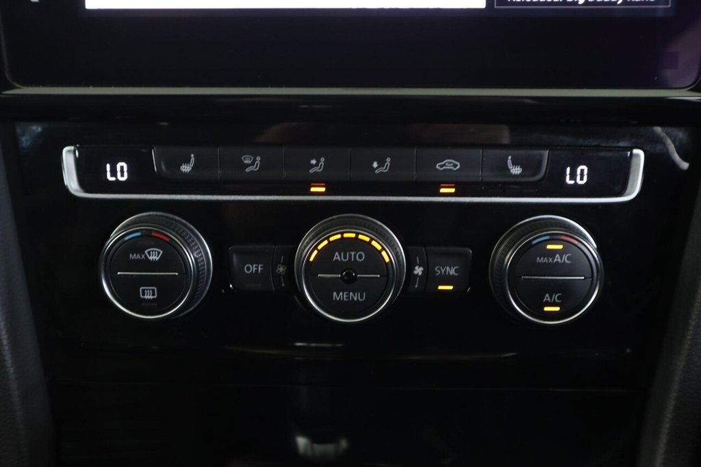 Used Volkswagen Golf 2018 for sale - 76604984: Photo 22