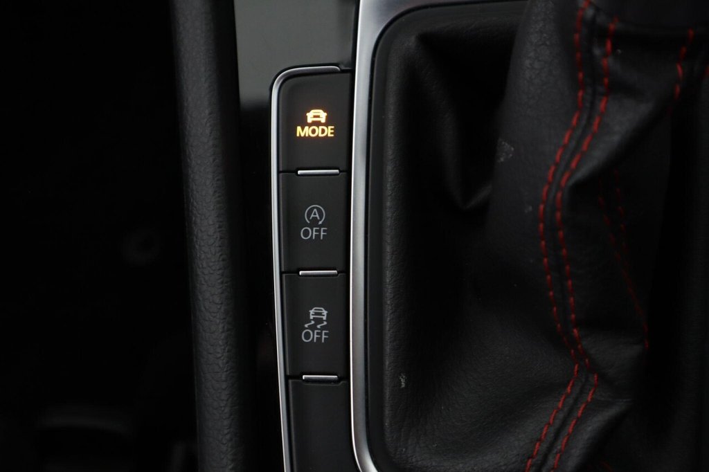 Used Volkswagen Golf 2018 for sale - 76604984: Photo 25