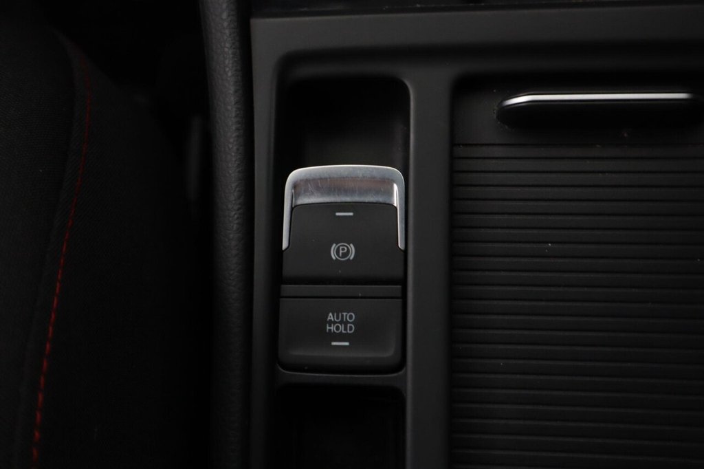 Used Volkswagen Golf 2018 for sale - 76604984: Photo 26