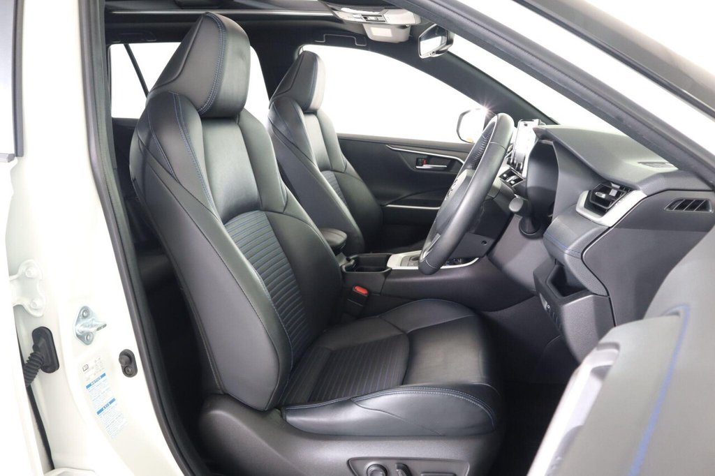 Used Toyota RAV4 2021 for sale - 77250700: Photo 12