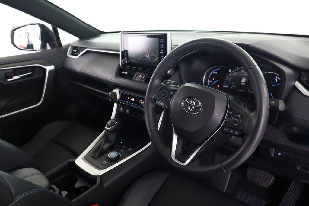 Used Toyota RAV4 2021 for sale - 77250700: Photo 44