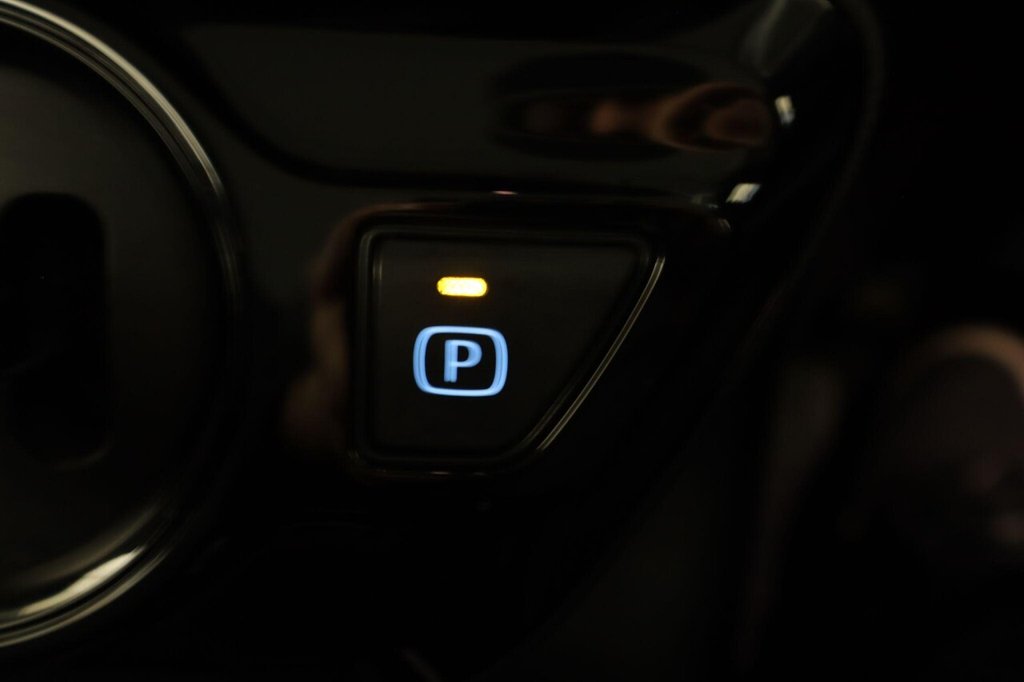 Used Toyota Prius 2022 for sale - 76698762: Photo 22