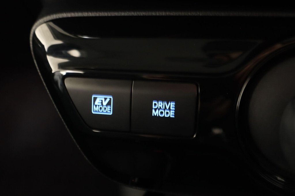 Used Toyota Prius 2022 for sale - 76698762: Photo 23