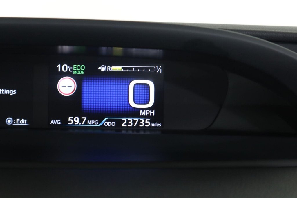 Used Toyota Prius 2022 for sale - 76698762: Photo 42