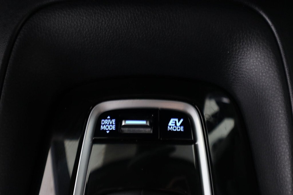 Used Toyota Corolla 2020 for sale - 76914791: Photo 24