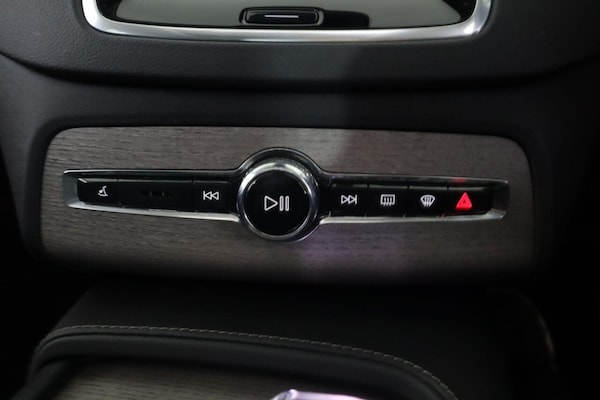 Used Volvo XC90 2023 for sale - 76267355: Photo 23