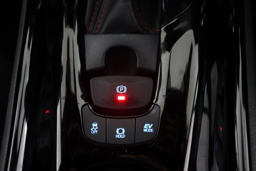 Used Toyota C-HR 2022 for sale - 76768700: Photo 25