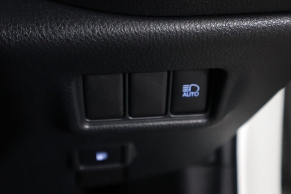 Used Toyota C-HR 2022 for sale - 76768700: Photo 28