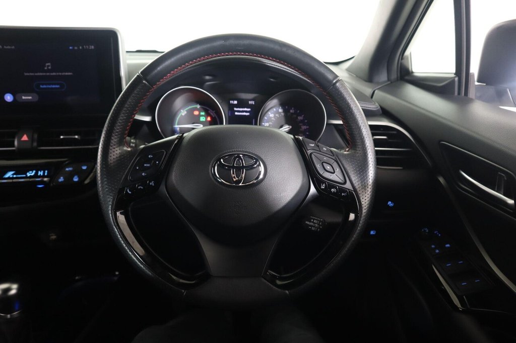 Used Toyota C-HR 2022 for sale - 76768700: Photo 49