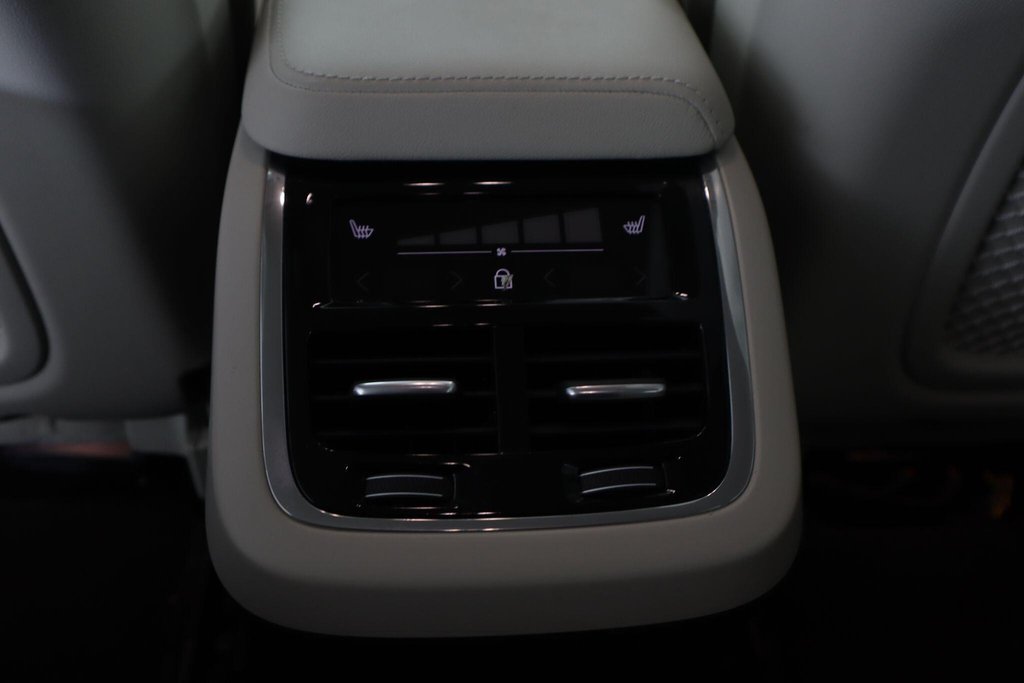 Used Volvo XC60 2024 for sale - 77673476: Photo 17