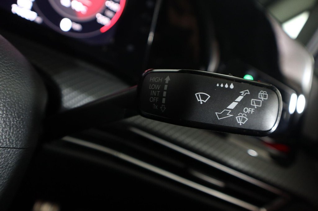 Used Volkswagen Golf 2023 for sale - 76582917: Photo 18