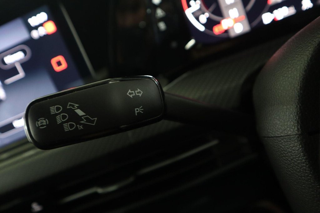 Used Volkswagen Golf 2023 for sale - 76582917: Photo 19