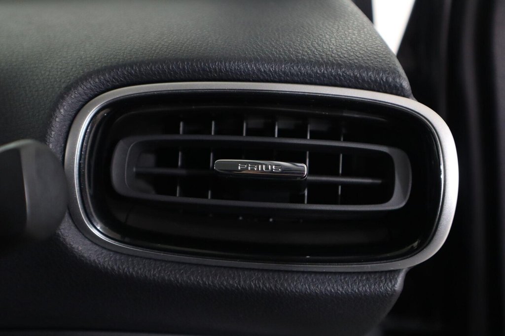Used Toyota Prius 2022 for sale - 76582776: Photo 26