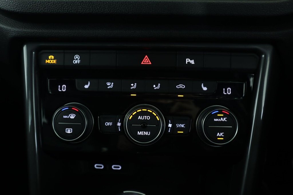 Used Volkswagen T-Roc 2022 for sale - 77507804: Photo 22