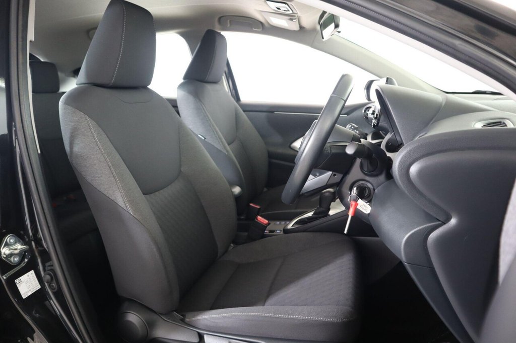 Used Toyota Yaris 2021 for sale - 76482520: Photo 15