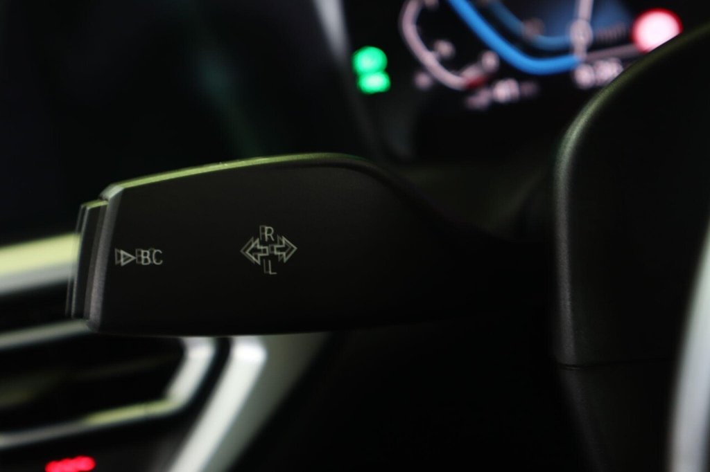 Used BMW 3 Series 2019 for sale - 77621370: Photo 20