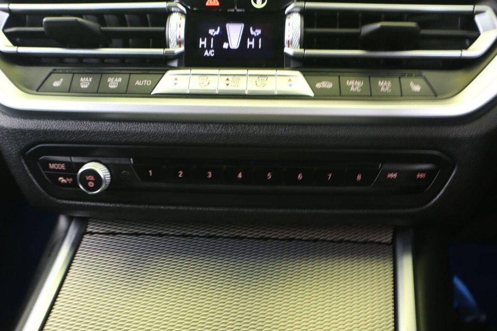 Used BMW 3 Series 2019 for sale - 77621370: Photo 32