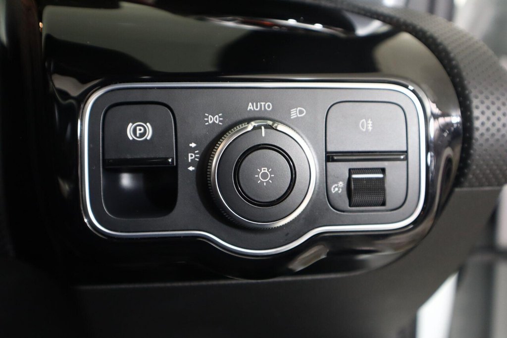Used Mercedes-Benz CLA 2021 for sale - 76132668: Photo 23